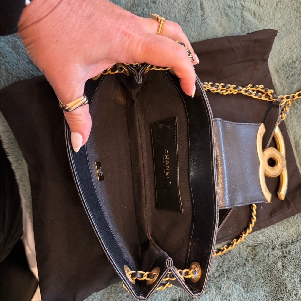 💯 authentic chanel crossbody - Picture 6 of 8